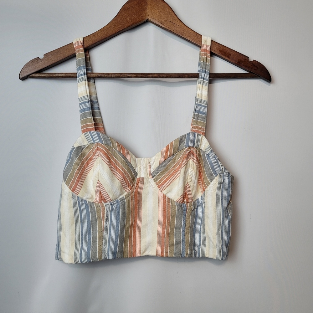 American Eagle crop top